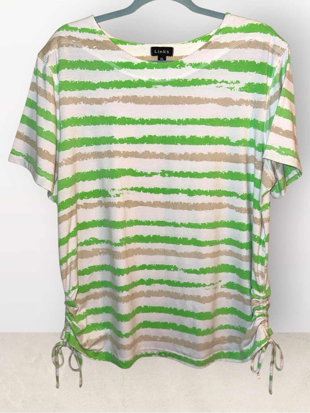 🌺Link Green and Tan Striped Side-Tie Short Sleeve Tee